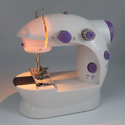 Μίνι φορητή ηλεκτρική ραπτομηχανή Νυχτερινό φως Οικιακό ίσιο πεντάλ ποδιών Πολυλειτουργικό πρίζα ΕΕ Τραπέζι ραπτομηχανής