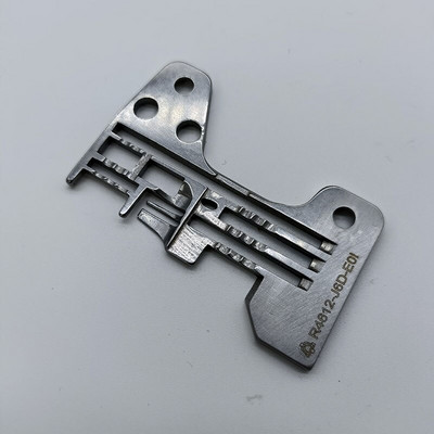 Ανταλλακτικά ραπτομηχανής QX YUN Πλάκα βελόνας R4612-J6D-E0I Για JUKI MO-6743 Καλής ποιότητας