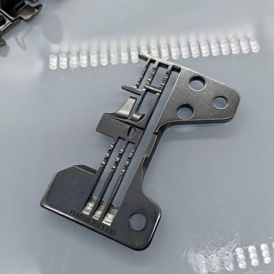 Ραπτομηχανή Interlock Chainstitch Ανταλλακτικά ραπτομηχανής Overlock ΓΙΑ JUKI MO-6716 R4608-J6E-DOO 121-73209 118-82909