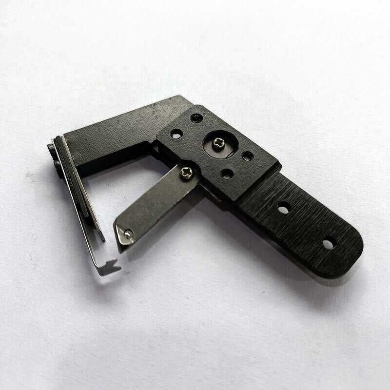 Ανταλλακτικά ραπτομηχανής με τρύπα ματιών S34889-001 FOR BROTHER 9820