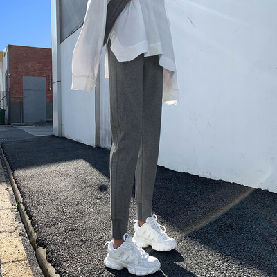 Αθλητικό παντελόνι για εγκύους σε δύο χρώματα