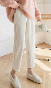 Γυναικεία καθαρά παντελόνια για εγκύους