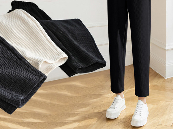 Γυναικεία καθαρά παντελόνια για εγκύους