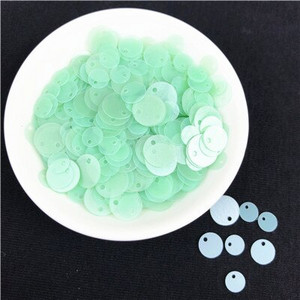 600 komada Mješavina mat svjetlucavih šljokica Veličina 6 mm 8 mm 10 mm Šareni okrugli oblik Rasuti šljokice Šivaći obrt, ženski odjevni dodaci