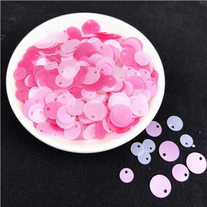 600 komada Mješavina mat svjetlucavih šljokica Veličina 6 mm 8 mm 10 mm Šareni okrugli oblik Rasuti šljokice Šivaći obrt, ženski odjevni dodaci