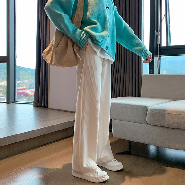 Ležerne hlače širokih nogavica u dvije boje