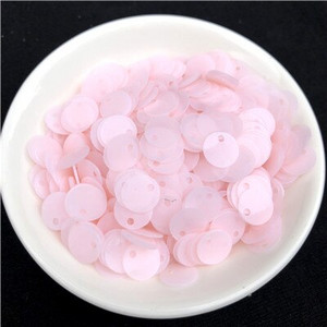 1 pakk mitmes suuruses 6 mm 8 mm 10 mm lamedad ümmargused litrid Matid sädelevad PVC litrid naisterõivaste aksessuaarid