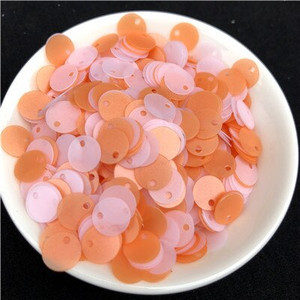 1 pakk mitmes suuruses 6 mm 8 mm 10 mm lamedad ümmargused litrid Matid sädelevad PVC litrid naisterõivaste aksessuaarid