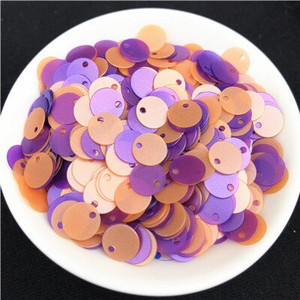 1 pakk mitmes suuruses 6 mm 8 mm 10 mm lamedad ümmargused litrid Matid sädelevad PVC litrid naisterõivaste aksessuaarid