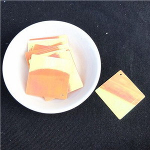 100 tk/partii 30 mm suured nelinurksed litrid Paillettes Lame PVC lahtised litrid naiste rõivaste õmblustarvikud 1 auguga