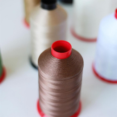 4200 μέτρα TEX 45 Nylon Bonded Thread V46 δερμάτινη ταπετσαρία, καμβάς υψηλής αντοχής κλωστή ραπτικής βαρέως τύπου 210D/2 225g