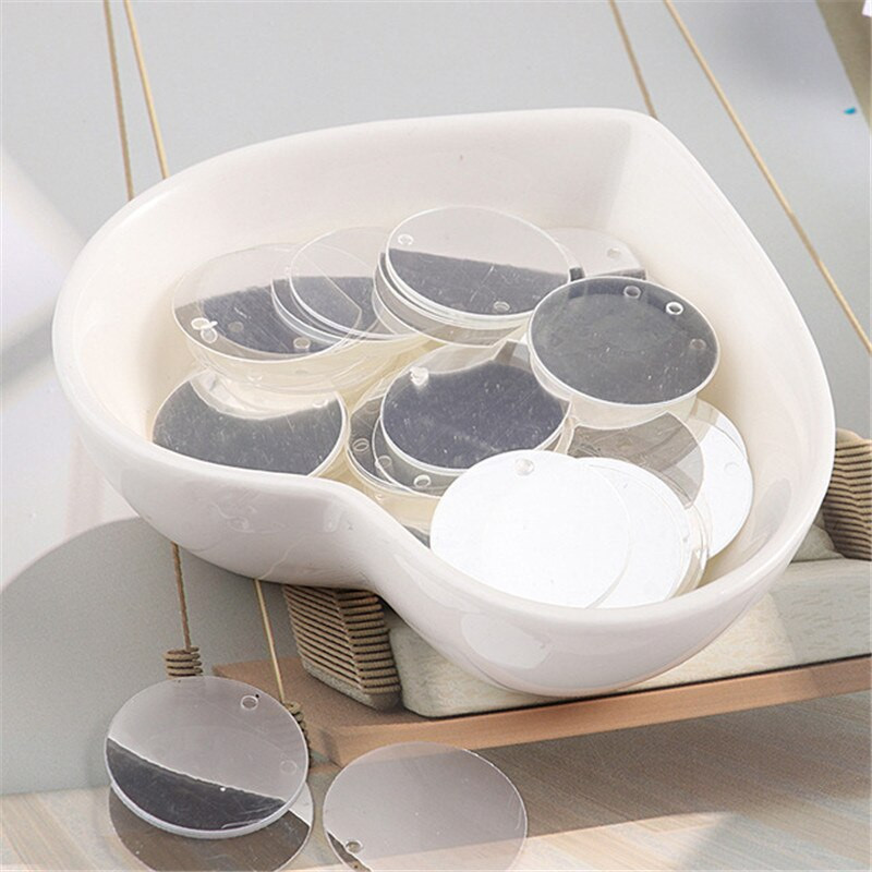 90 tk/partii läbipaistvad litrid 20 mm suured ümmargused pailletid Õmblustööd külgmise auguga rõivaste jaoks DIY Lentejuelase tarvikud