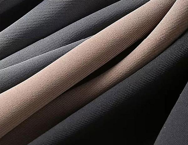 Laiad püksid rasedatele