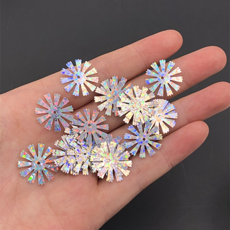 10g/200tk/pakk 16mm lumehelvestega PVC litrid 1 keskmise auguga Pailletid Jõulukaunistused DIY riided Lentejuela aksessuaarid
