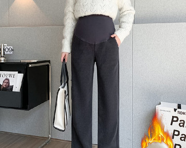 Pantaloni de maternitate cu talie înaltă în dungi de damă