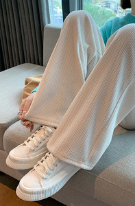 Taskuga rasedapüksid