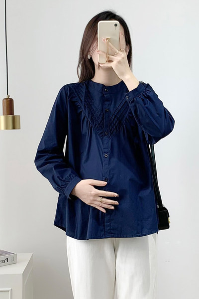 Дамска ежедневна риза- с копчета и овално деколте