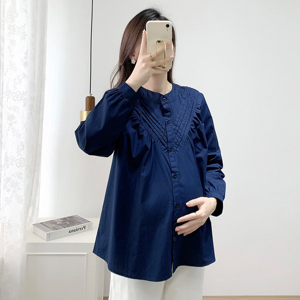 Дамска ежедневна риза- с копчета и овално деколте