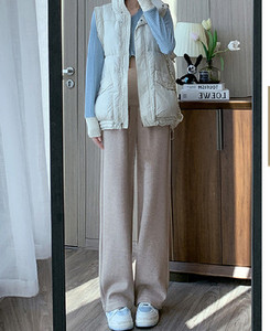 Laiad naiste püksid – kõrge vöökohaga