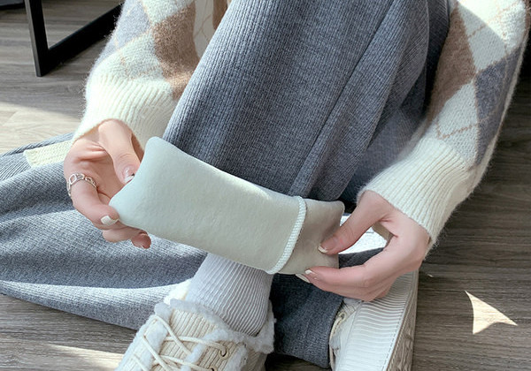 Laiad naiste püksid – kõrge vöökohaga