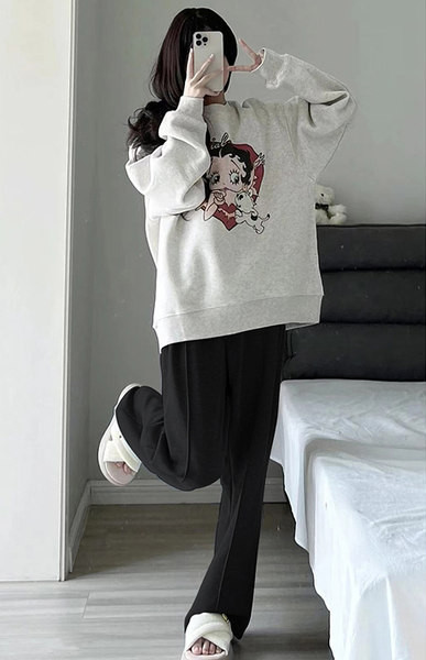 Laiad püksid rasedatele – kõrge vöökohaga