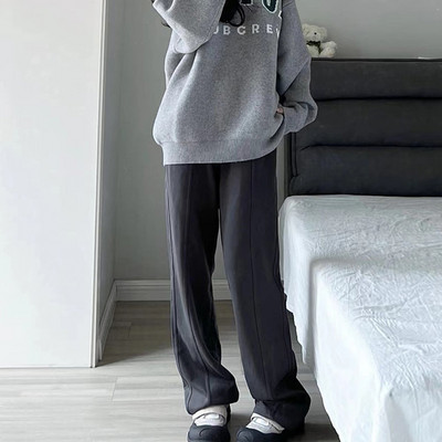 Laiad püksid rasedatele – kõrge vöökohaga