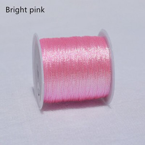 Kuldse hõbedase värvilise lõngaga DIY kaelakee käevõru Käsitsi valmistatud niidist punutud köiega niit tikkimiseks heegeldatud helmepael