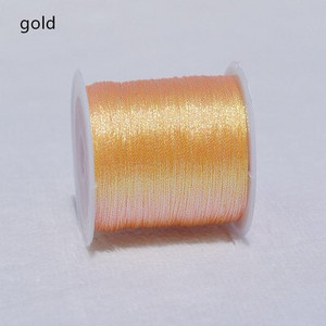 Kuldse hõbedase värvilise lõngaga DIY kaelakee käevõru Käsitsi valmistatud niidist punutud köiega niit tikkimiseks heegeldatud helmepael