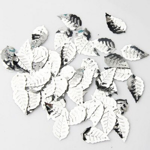 65 τμχ/Παρτίδα Πράσινες πούλιες Σχήμα γκλίτερ Παγιέτες φύλλων 14x25 χιλιοστών Παγιέτες φύλλων Κομφετί Ράψιμο Diy ένδυμα lentejuela paillettes SE7