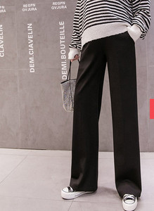 Casual γυναικείο παντελόνι σε μαύρο χρώμα - ίσιο μοντέλο