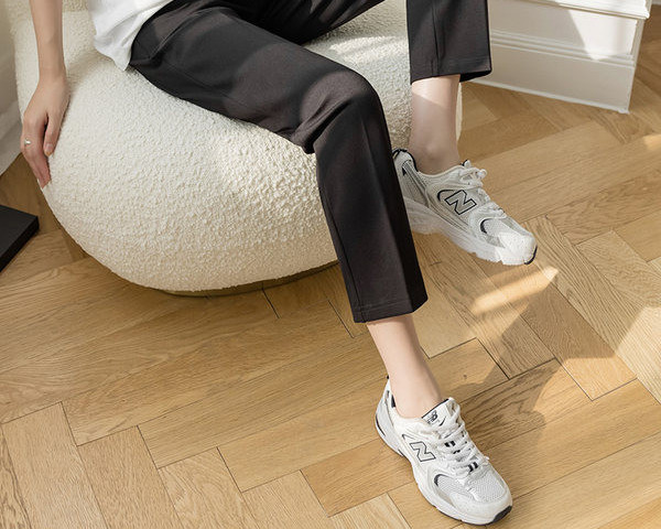 Γυναικείο ψηλόμεσο ίσιο παντελόνι κατάλληλο για εγκύους