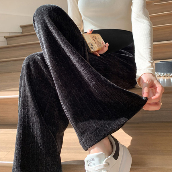 Laiad püksid - rasedatele