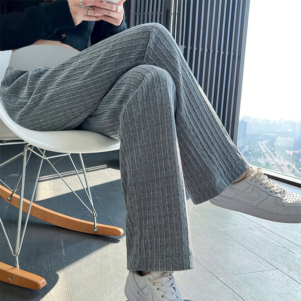 Laiad püksid - rasedatele