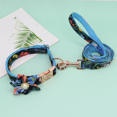 Zgarda de identificare pentru câini gravată personalizat Lesă de nailon pentru animale de companie Gulerele personalizate de flori pentru câini cu floare drăguță pentru câini mici, mijlocii mari