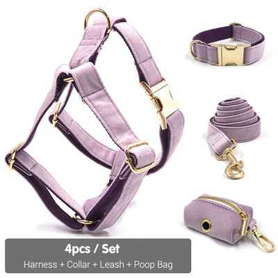 Harnaș de designer din catifea violet deschis pentru câini cu nume personalizat Set guler și lesă cu papion pentru animale de companie cu geantă pentru caca Catarame din metal auriu