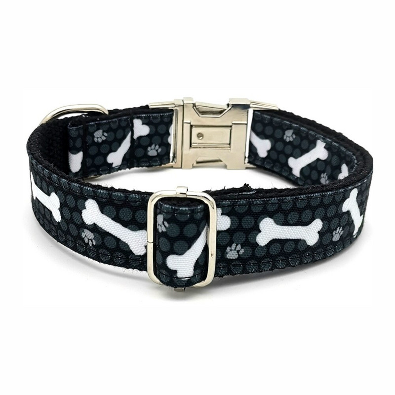 Isikupärastatud hallide täppidega lemmiklooma kaelarihm Kohandatud kutsika ID silt Reguleeritav kassi aksessuaar Koerte käpa luud must põhiline koera kaelarihmade jalutusrihma komplekt