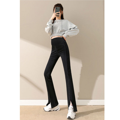 Μοντέρνο ψηλόμεσο τζιν εγκυμοσύνης με σπαστό πόδι