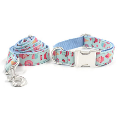 Guler cu papion și lesă pentru câini cu imprimeu macaron Guler personalizat pentru câini mici și mari Guler moale și drăguț pentru cățeluș Plimbări zilnice