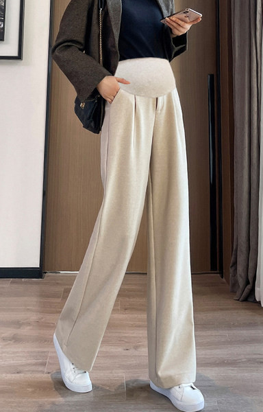 Laiad püksid – kõrge vöökohaga