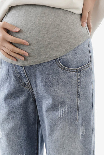 Дамски  дънки за бременни жени с накъсани мотиви