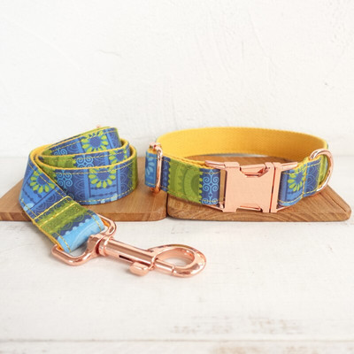 MUTTCO λιανικής πώλησης υψηλής ποιότητας χειροποίητο γιακά Σετ λουρί γιακά σκύλου FOLK YELLOW με παπιγιόν 5 μεγέθη UDC024M