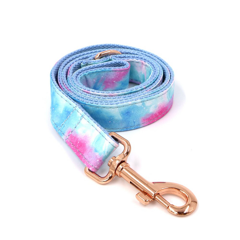 Set guler și lesă pentru câini cu imprimeu în culori de vis, guler reglabil pentru câini și pisici, cu cataramă din metal auriu roz Articole pentru animale de companie