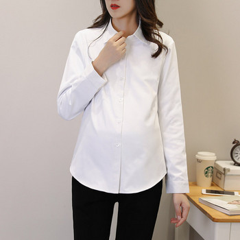 Μοντέρνο γυναικείο πουκάμισο με κλασικό γιακά σε λευκό χρώμα