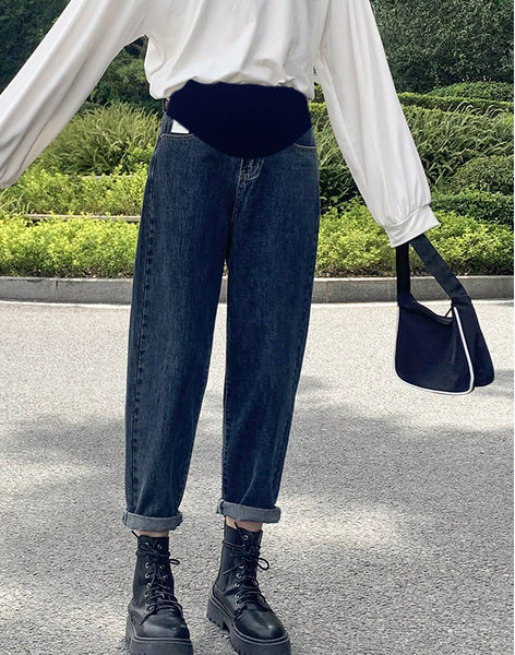 Magas derékú női farmer új modellje