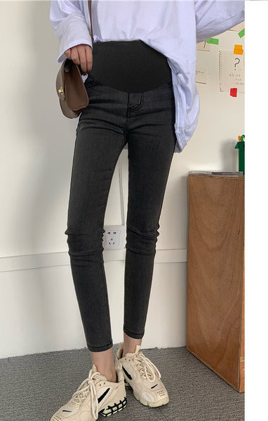 Casual τζιν εγκυμοσύνης