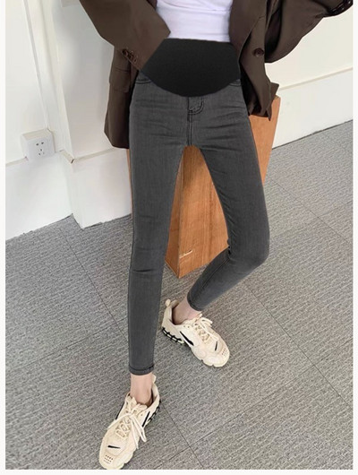 Casual τζιν εγκυμοσύνης