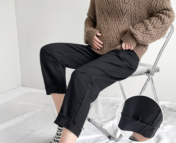 Módne tehotenské džínsy s vysokým pásom a vreckami