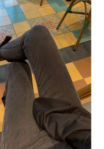 Kahes värvitoonis naiste moodsad teksad