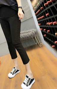 Μοντέρνο ψηλόμεσο τζιν για γυναίκες με τσέπη