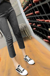 Μοντέρνο ψηλόμεσο τζιν για γυναίκες με τσέπη